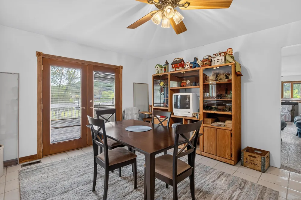 15281 U.S. 12 Brooklyn, MI 49230