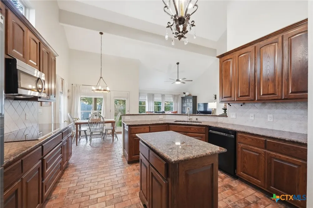 2629 Fairwood Drive New Braunfels, TX 78132