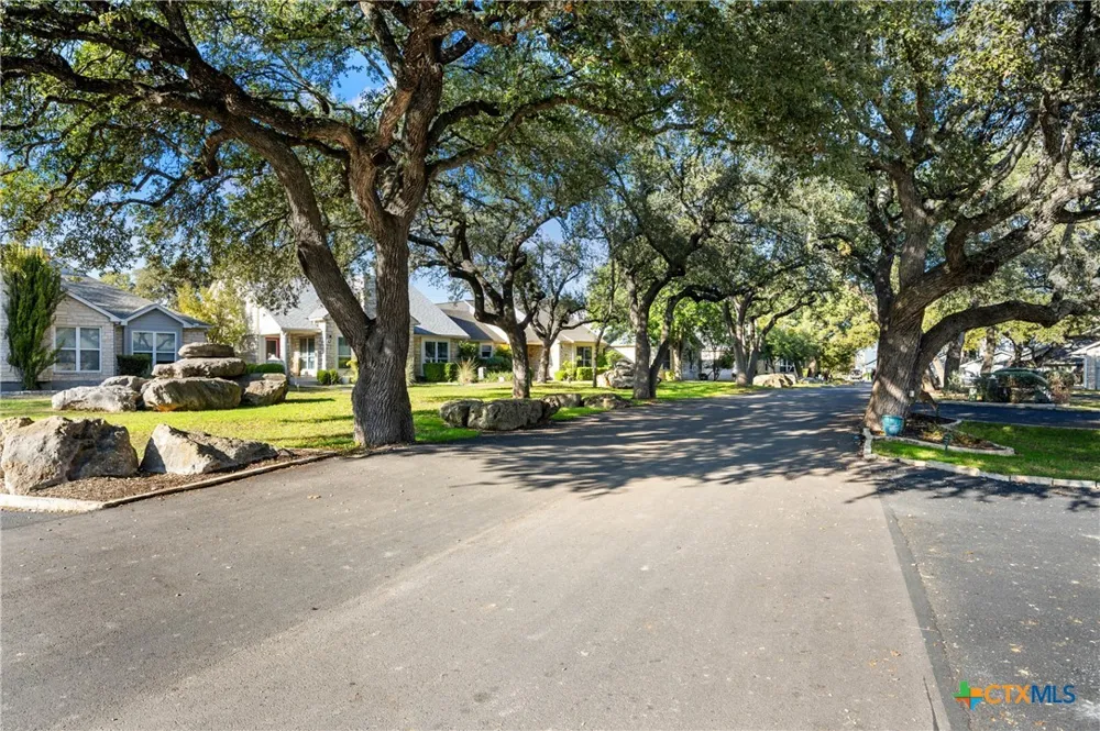 5 Cypress Point Wimberley, TX 78676