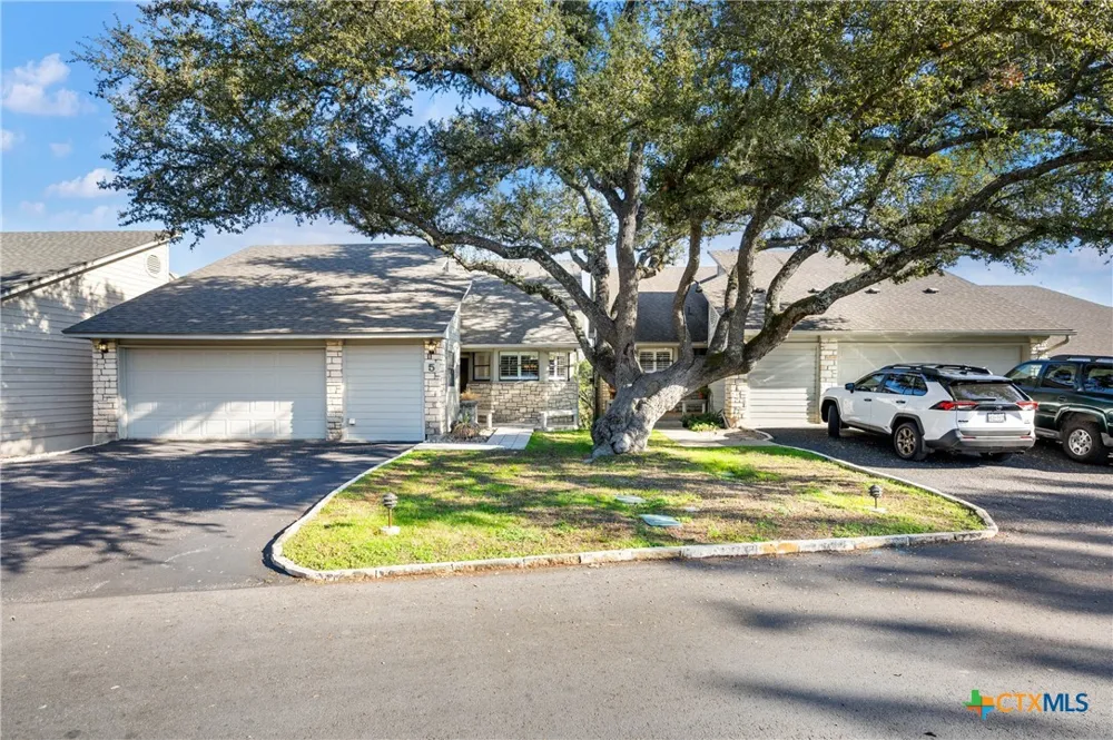 5 Cypress Point Wimberley, TX 78676