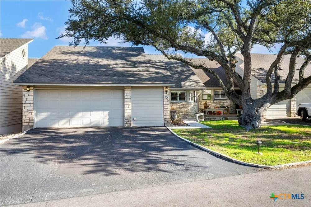 5 Cypress Point Wimberley, TX 78676