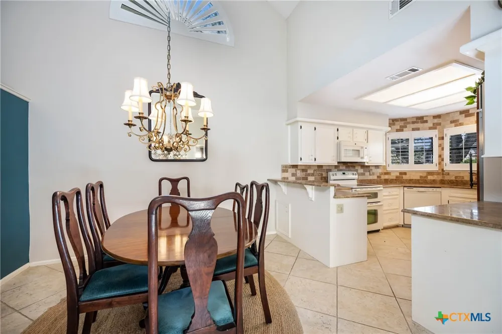 5 Cypress Point Wimberley, TX 78676