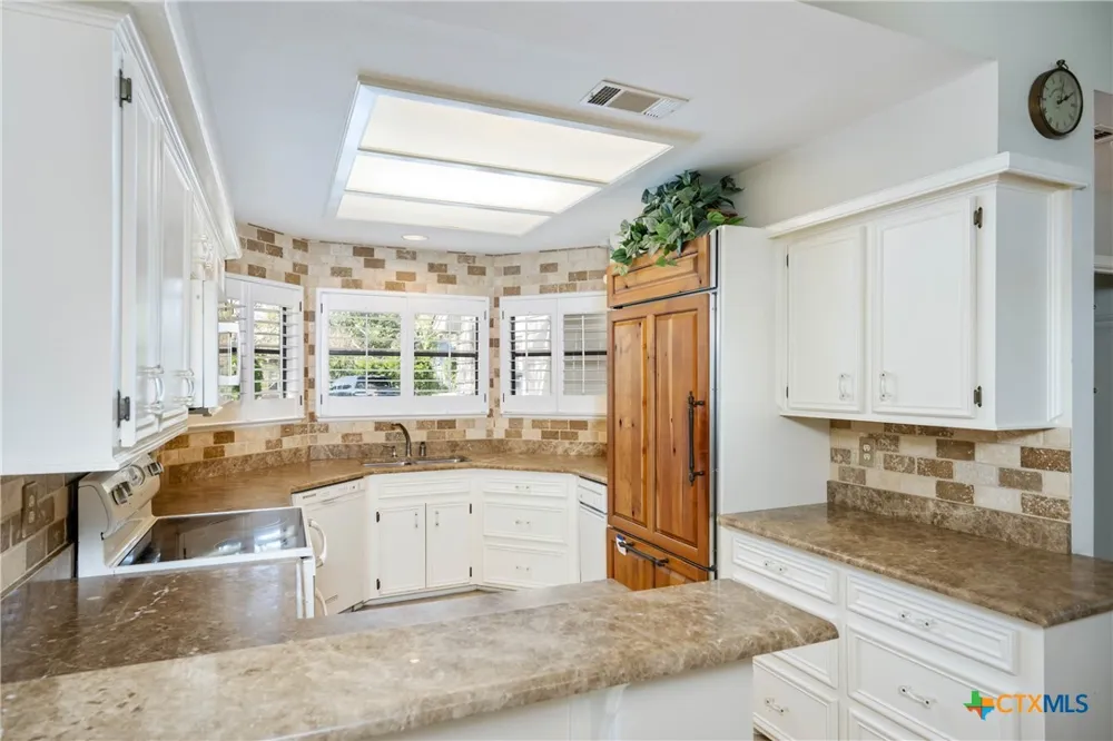 5 Cypress Point Wimberley, TX 78676