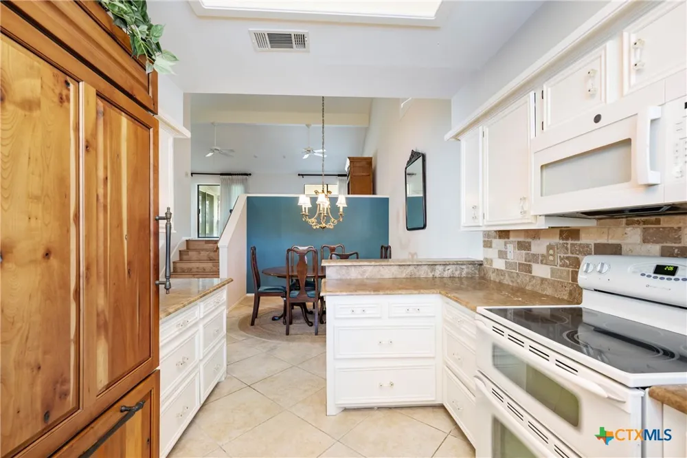 5 Cypress Point Wimberley, TX 78676