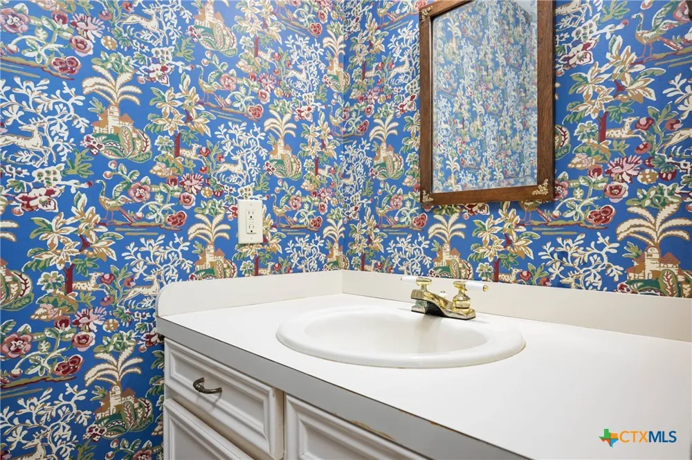 5 Cypress Point Wimberley, TX 78676