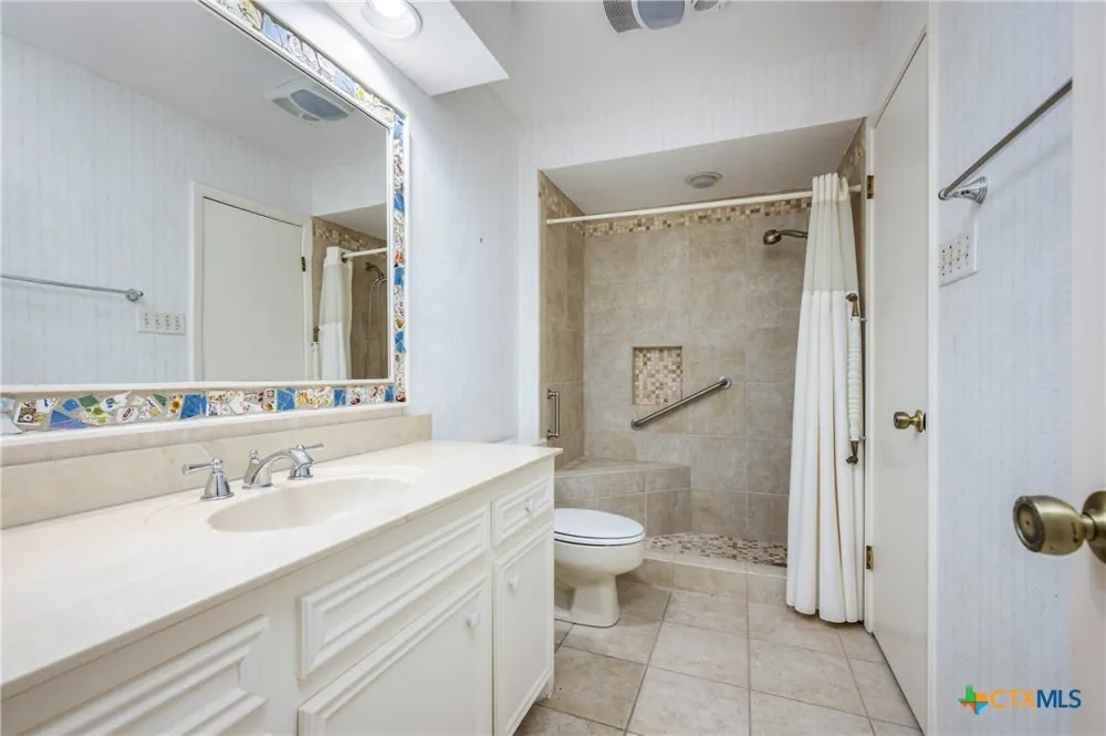 5 Cypress Point Wimberley, TX 78676