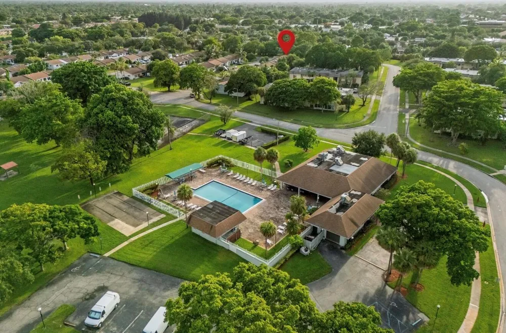 5586 LAKEWOOD CIRCLE #A Margate, FL 33063