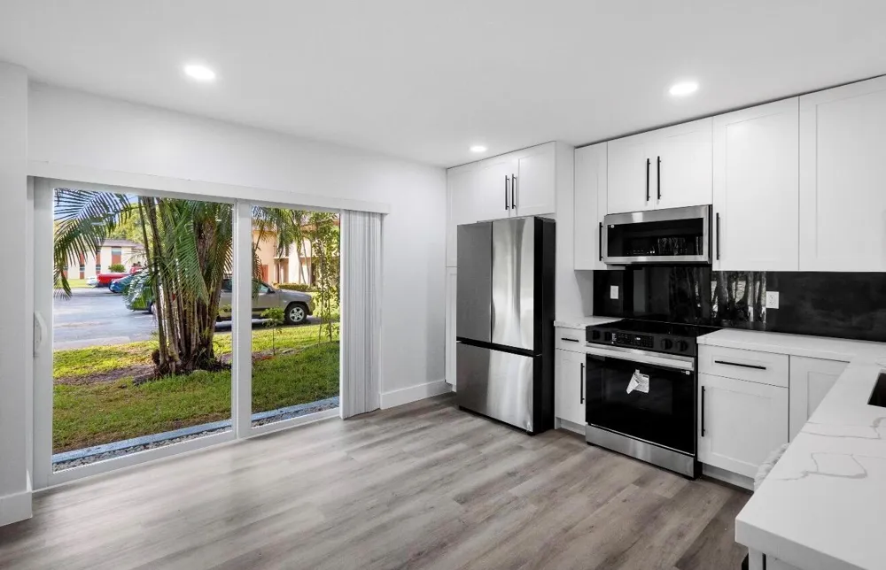 5586 LAKEWOOD CIRCLE #A Margate, FL 33063