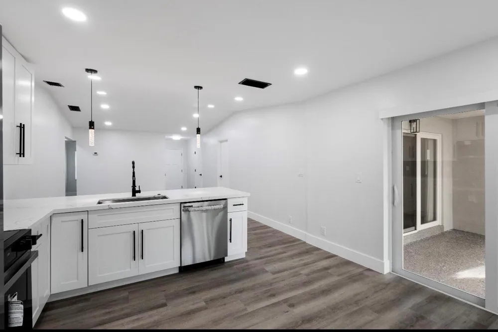 5586 LAKEWOOD CIRCLE #A Margate, FL 33063