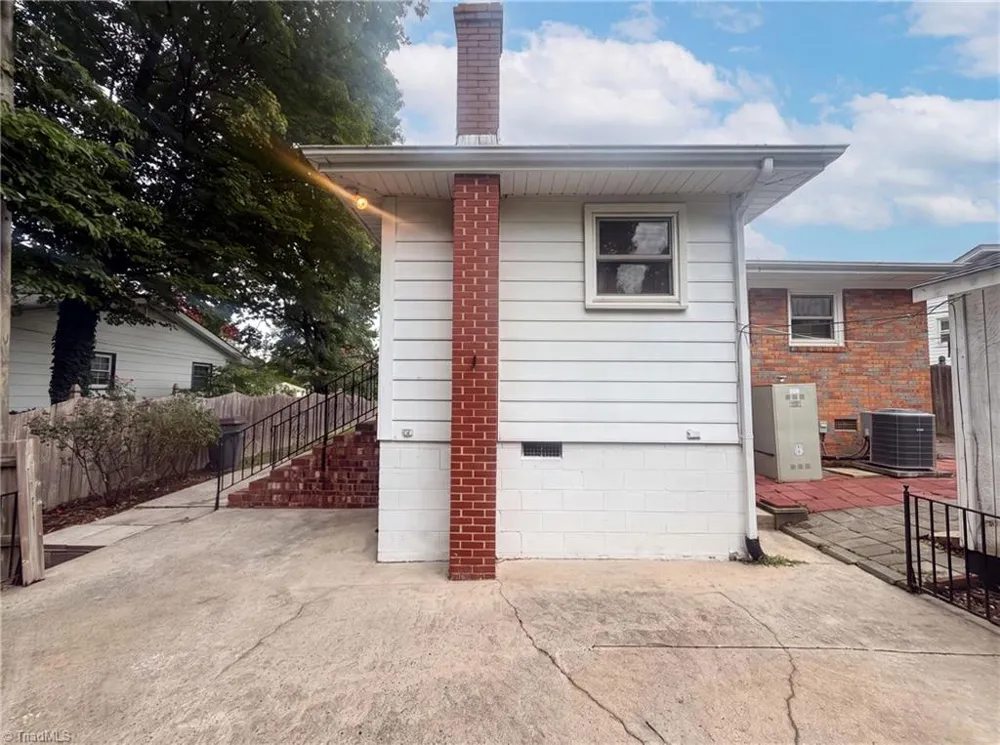 608 Morehead Street Reidsville, NC 27320