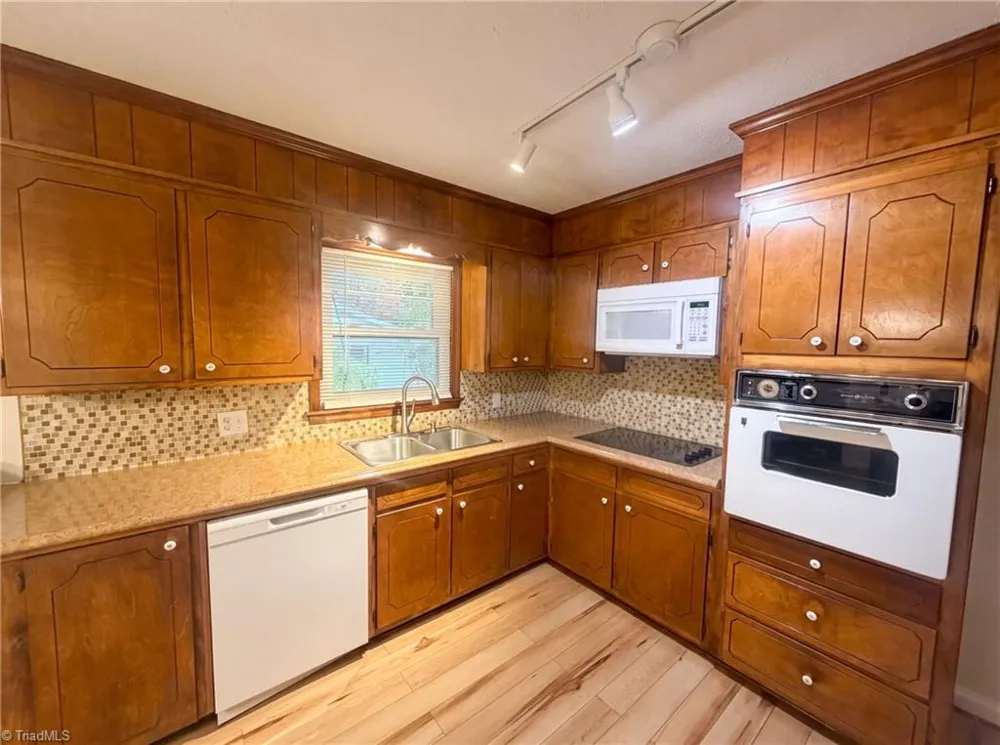 608 Morehead Street Reidsville, NC 27320