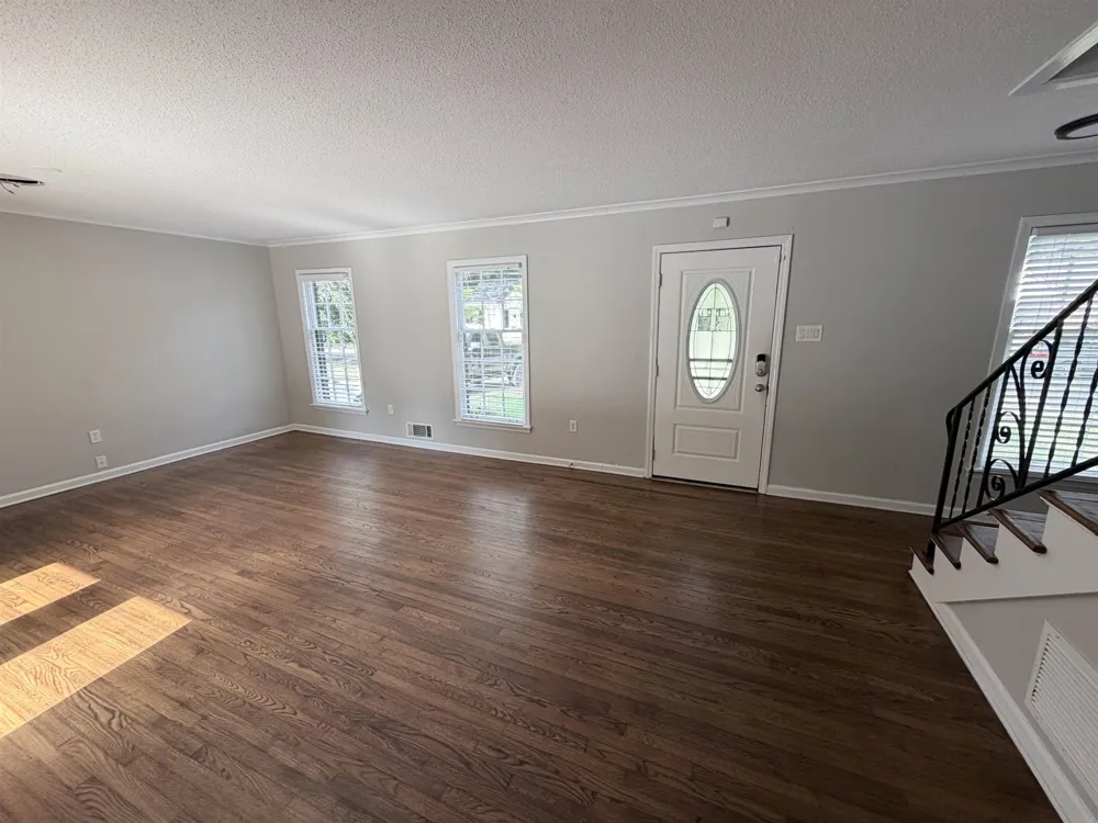 359 S FENWICK RD Memphis, TN 38111