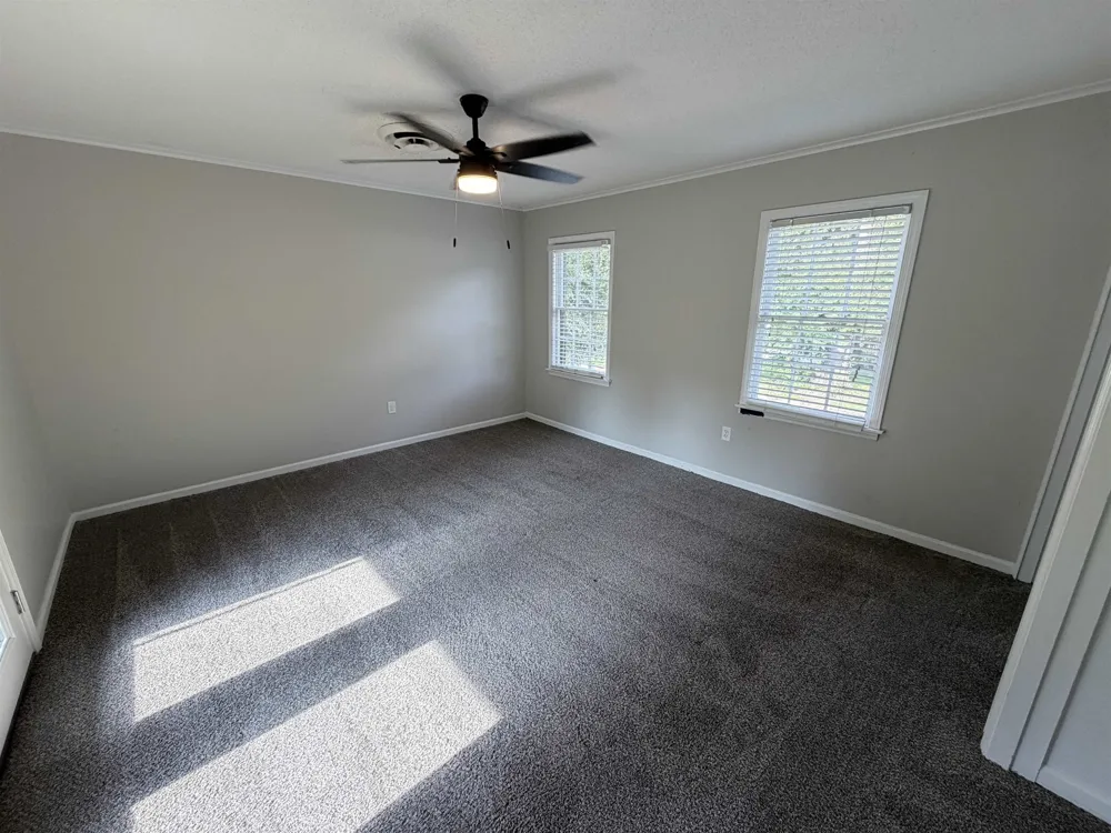 359 S FENWICK RD Memphis, TN 38111