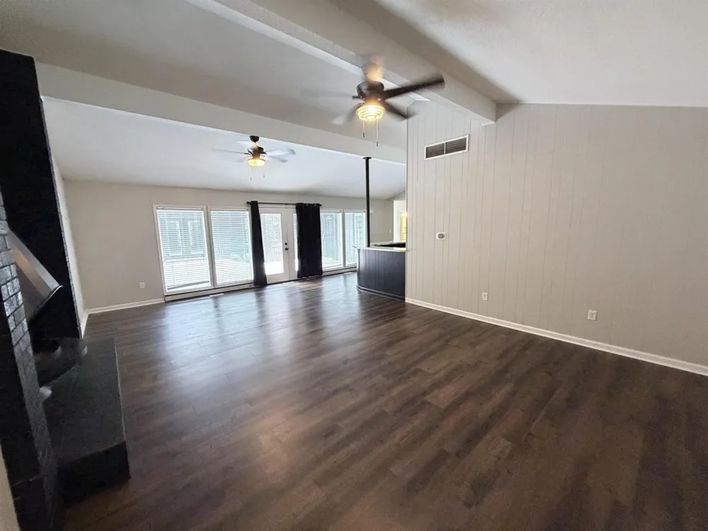 359 S FENWICK RD Memphis, TN 38111