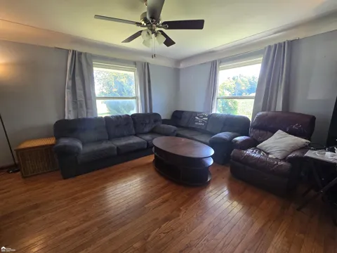 3283 E Dodge Road