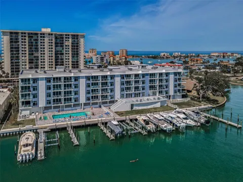 415 ISLAND WAY #509
