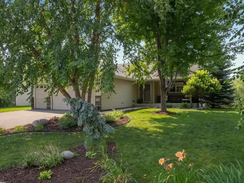 5770 152nd Way NW