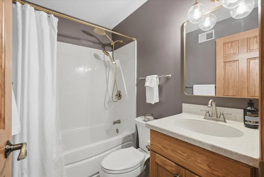 148 Medinah Circle W Lake City, MN 55041