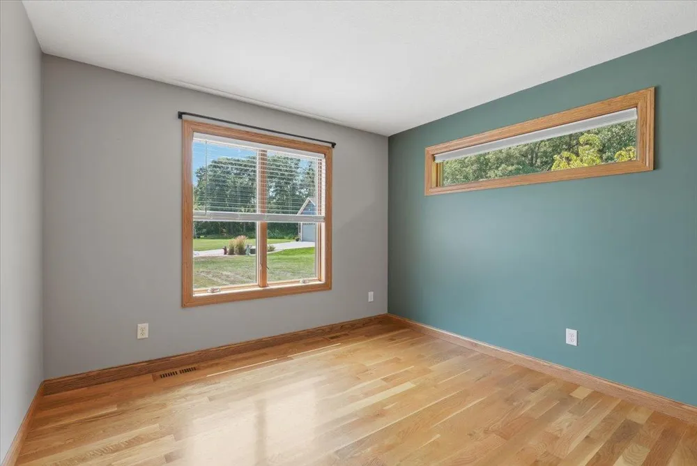 148 Medinah Circle W Lake City, MN 55041