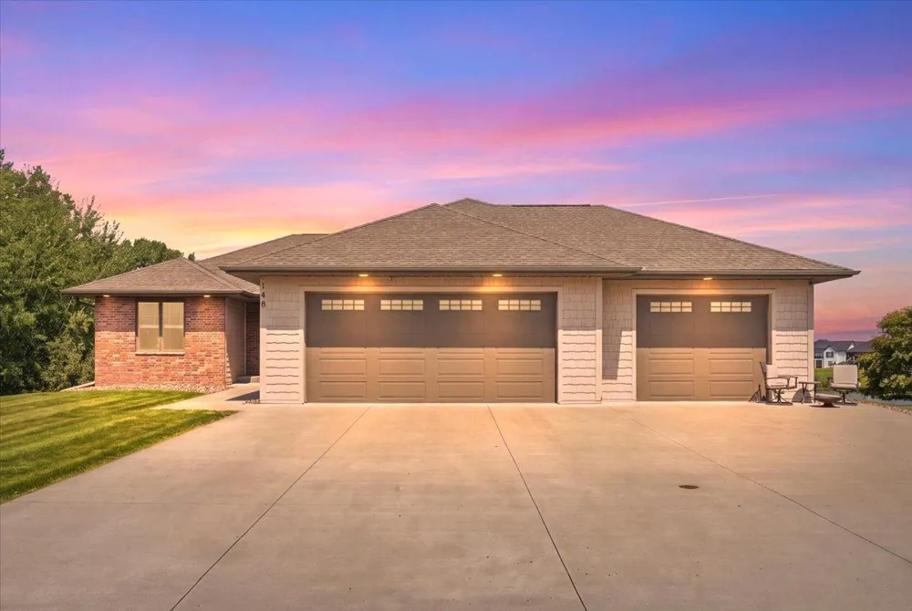 148 Medinah Circle W Lake City, MN 55041