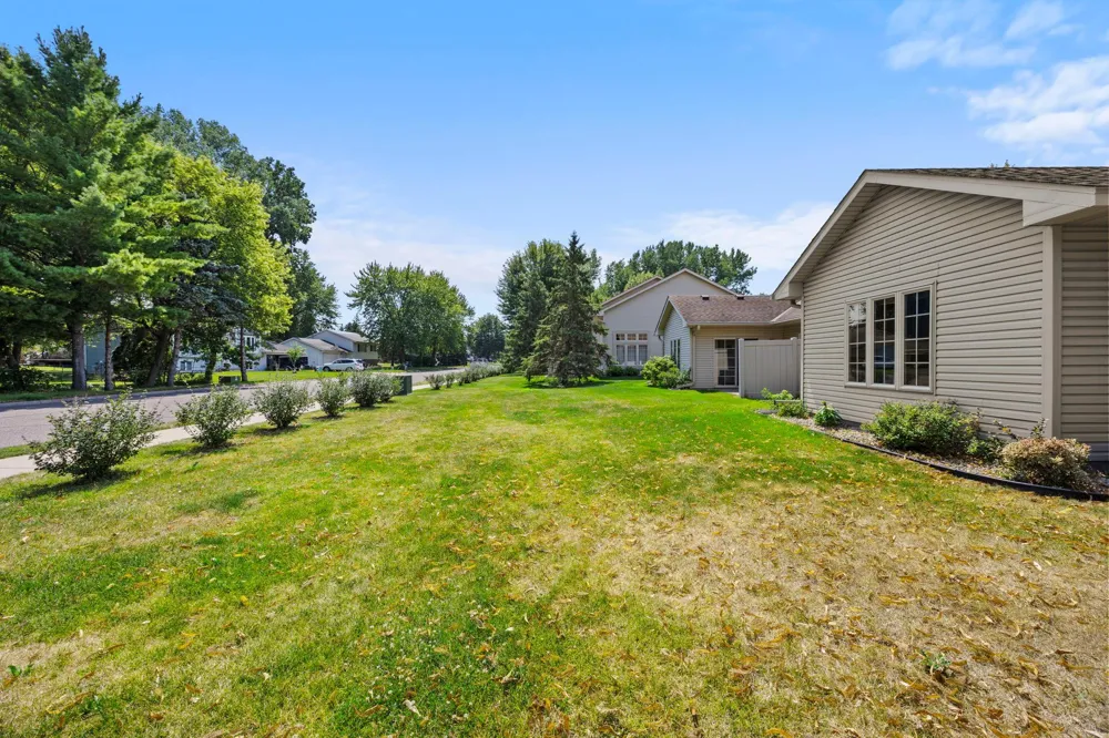 2994 Pitrina Way Little Canada, MN 55117