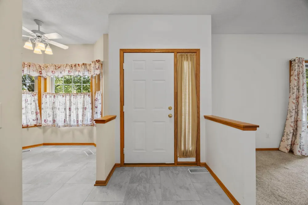 2994 Pitrina Way Little Canada, MN 55117