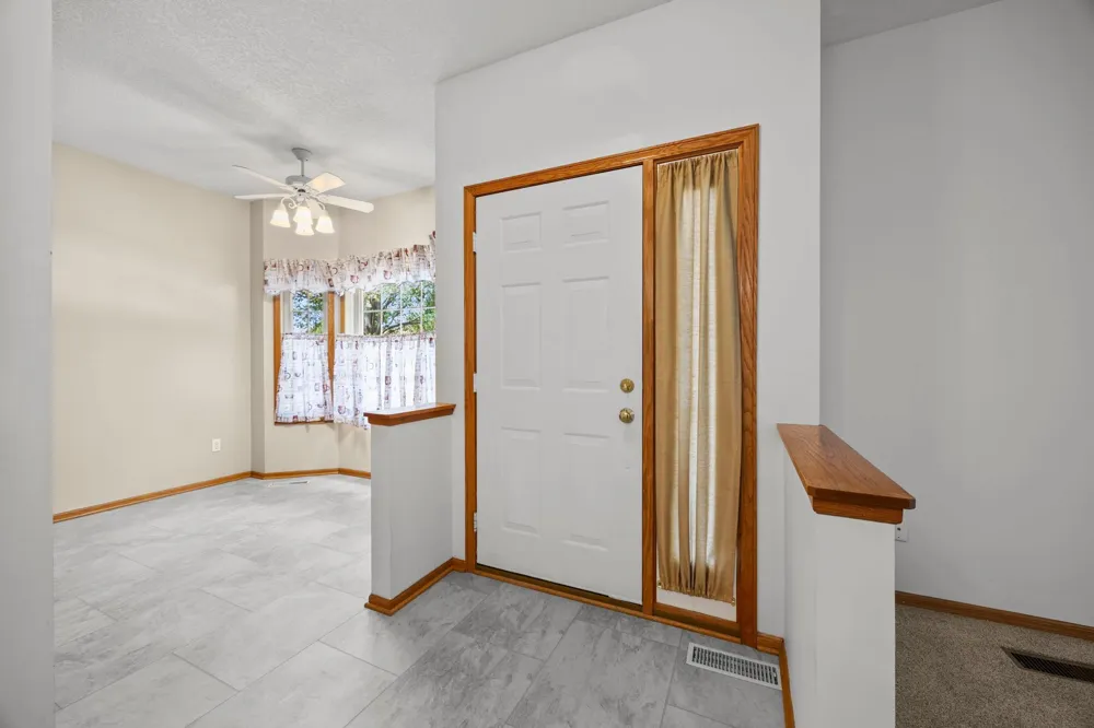 2994 Pitrina Way Little Canada, MN 55117