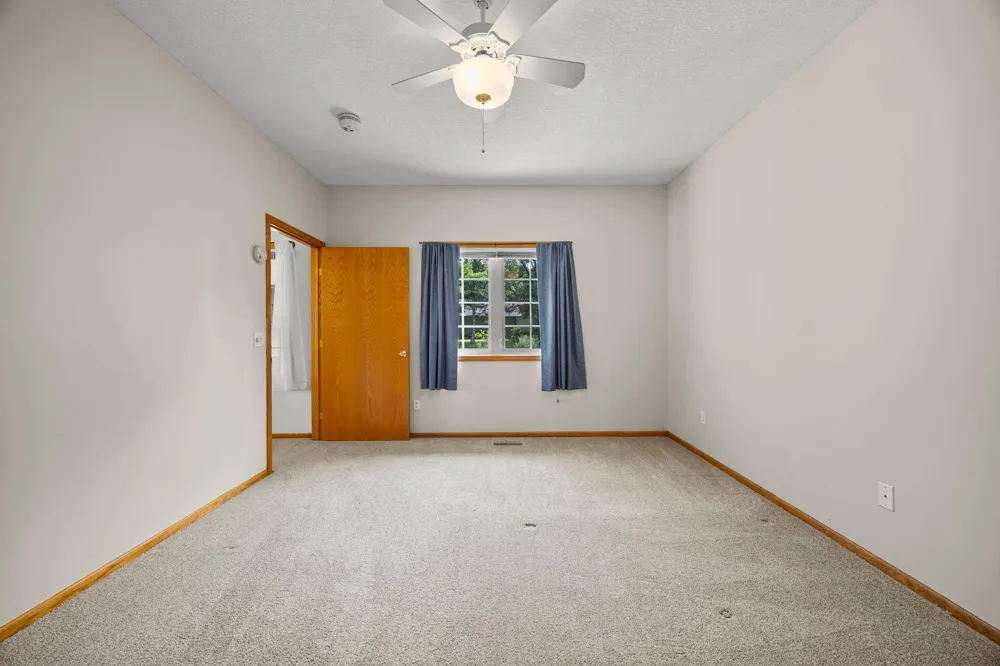 2994 Pitrina Way Little Canada, MN 55117