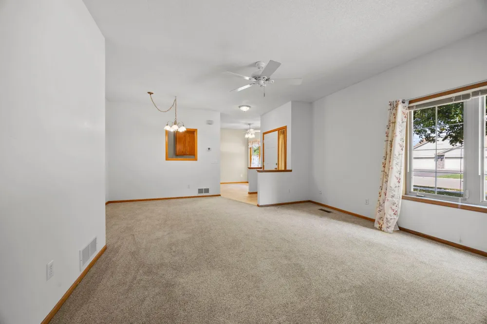 2994 Pitrina Way Little Canada, MN 55117