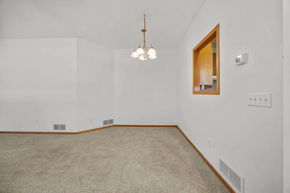 2994 Pitrina Way Little Canada, MN 55117