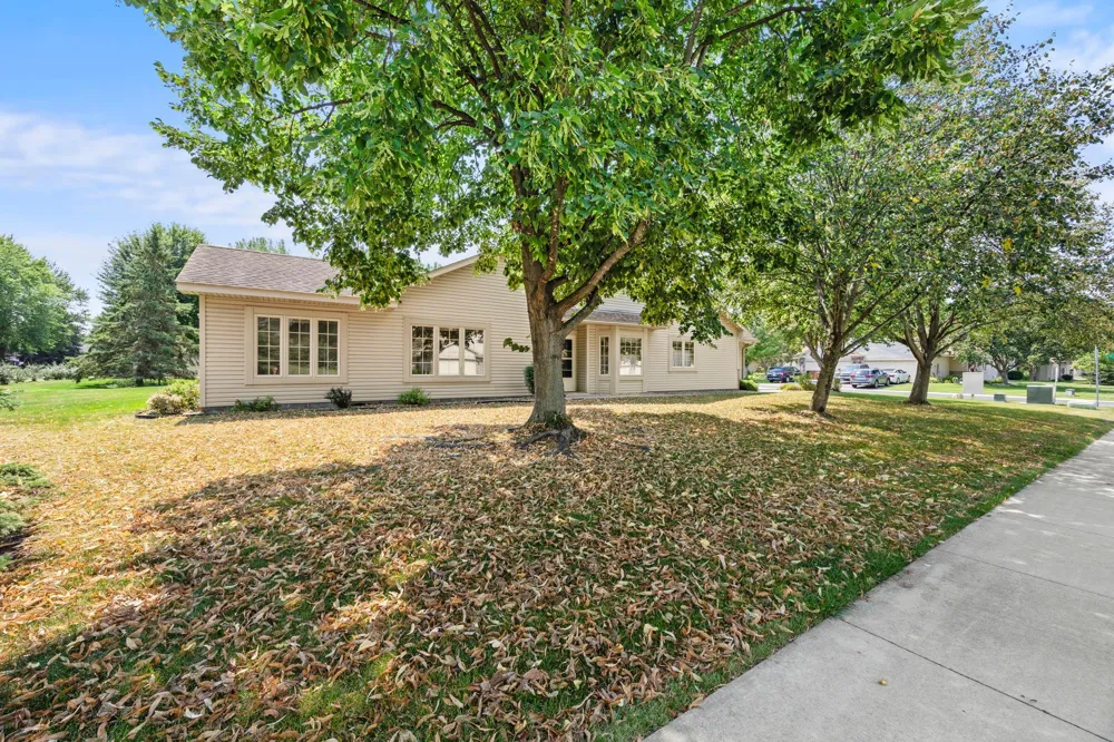 2994 Pitrina Way Little Canada, MN 55117