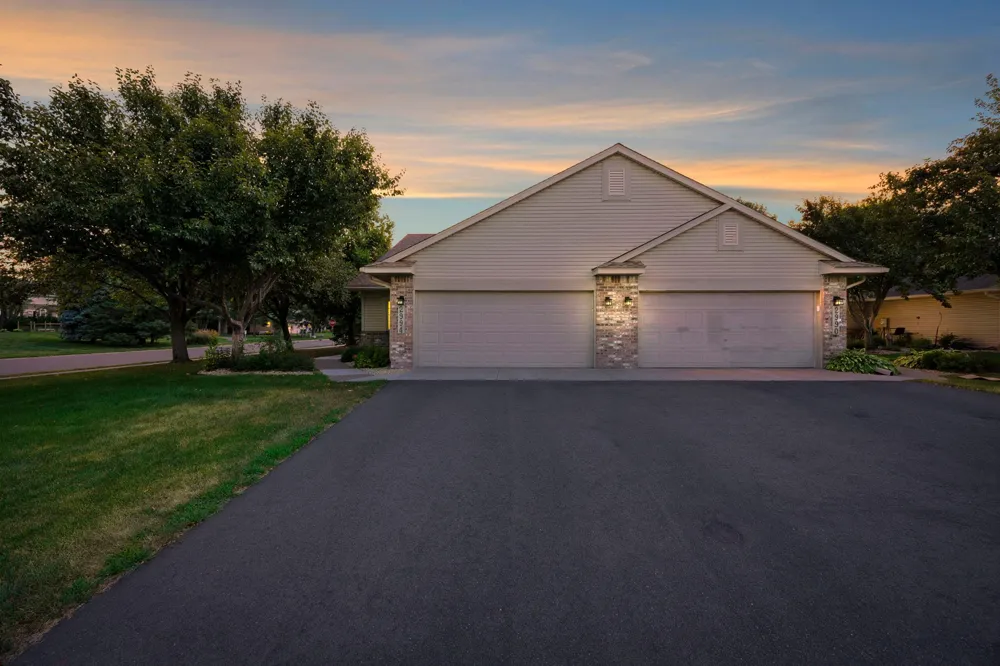 2994 Pitrina Way Little Canada, MN 55117