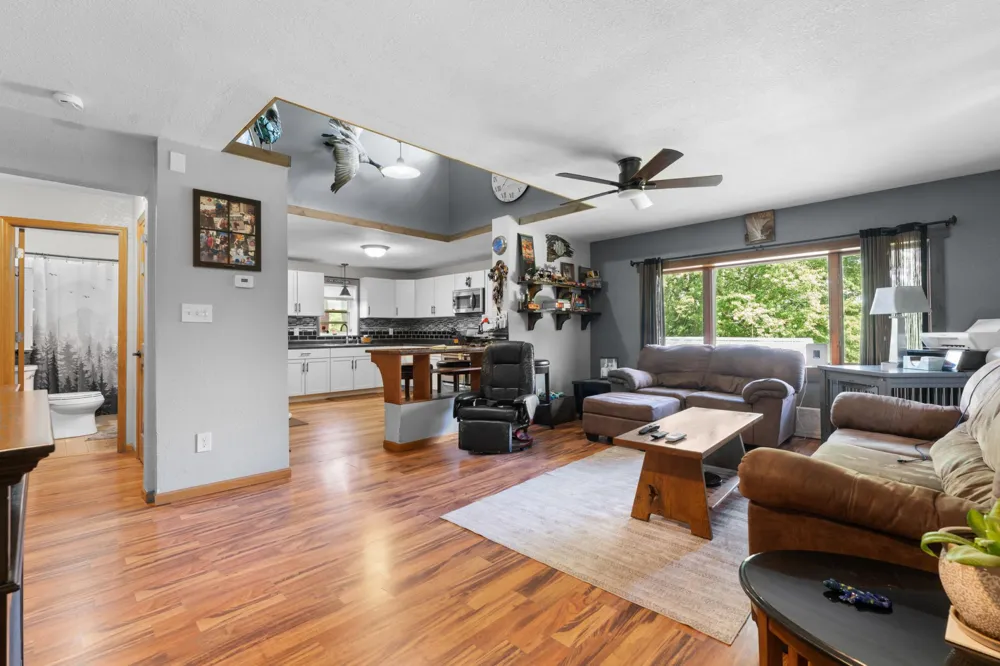 10 9th Avenue NW Oronoco, MN 55960