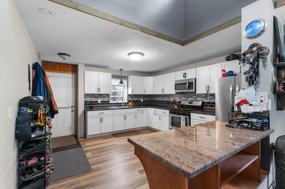 10 9th Avenue NW Oronoco, MN 55960
