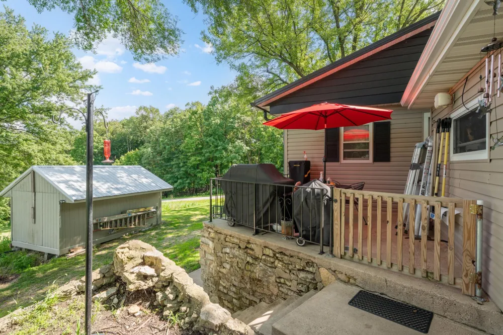 10 9th Avenue NW Oronoco, MN 55960