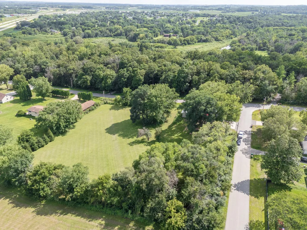 10 9th Avenue NW Oronoco, MN 55960