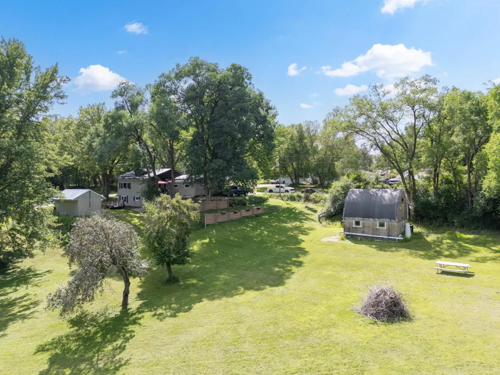 10 9th Avenue NW Oronoco, MN 55960