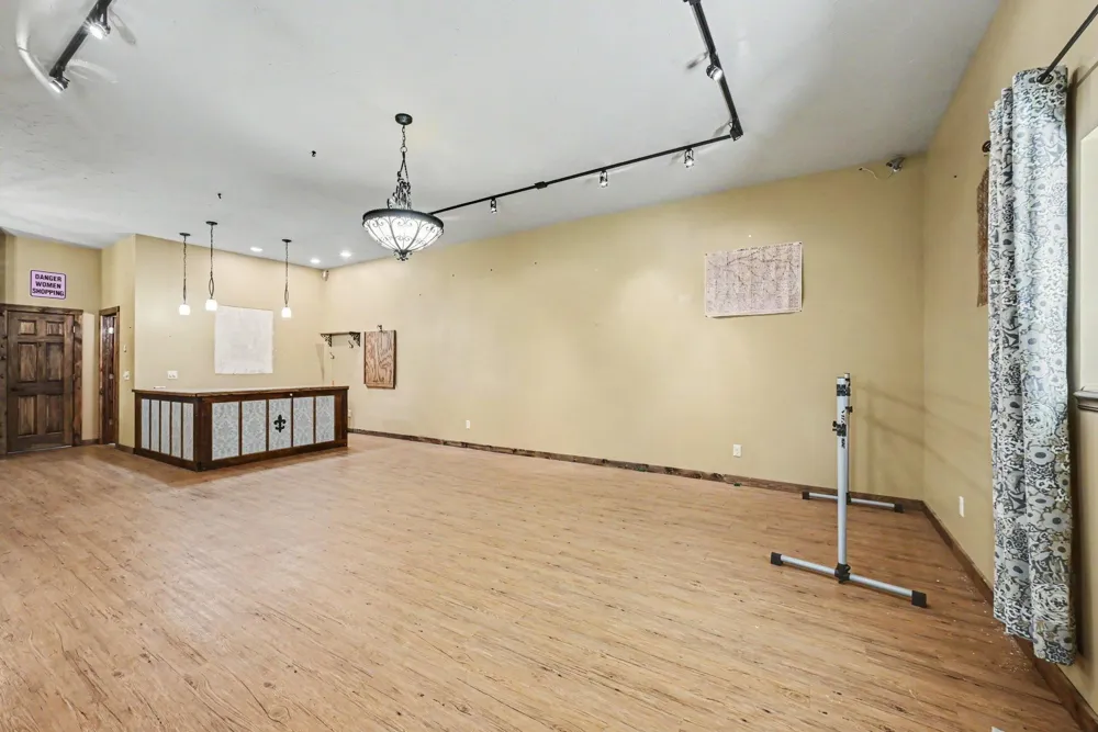 8920 E 250th Street Elko New Market, MN 55020