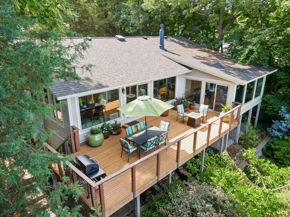 3890 Lone Cedar Lane Chaska, MN 55318