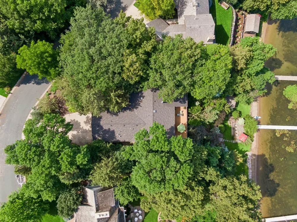 3890 Lone Cedar Lane Chaska, MN 55318