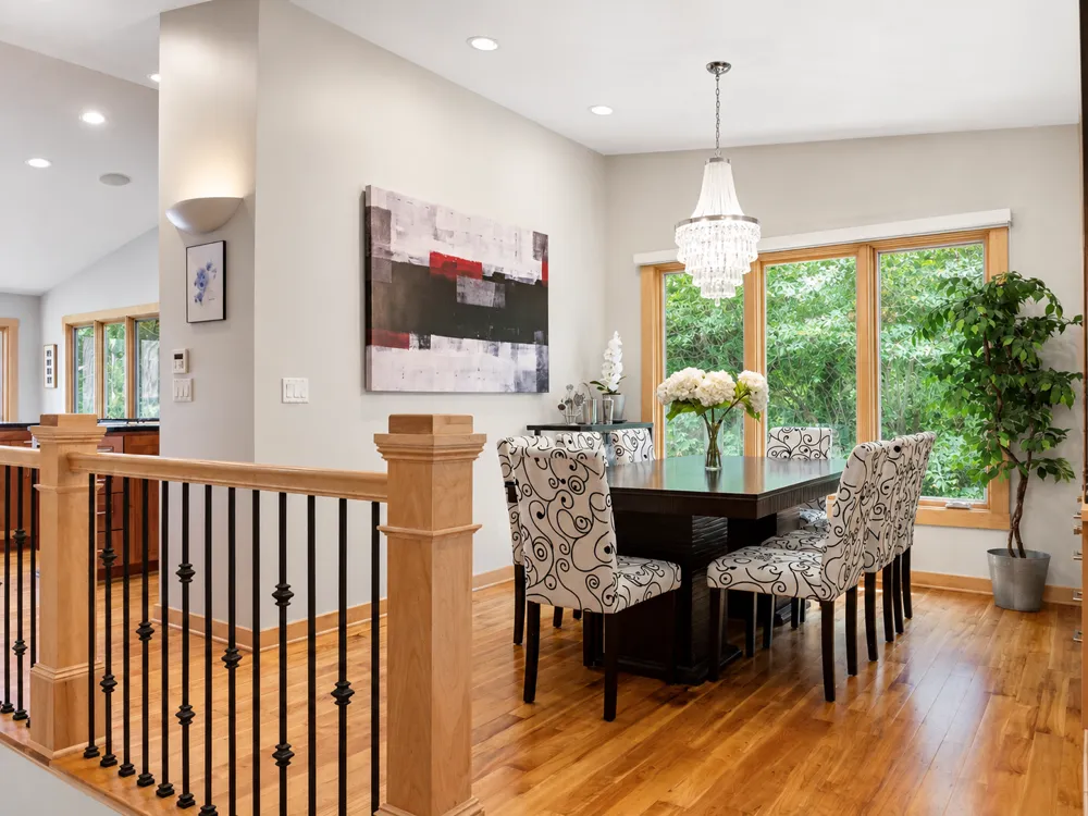 3890 Lone Cedar Lane Chaska, MN 55318