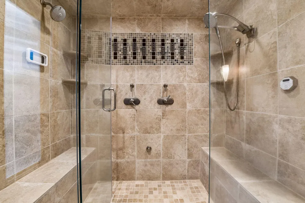 3890 Lone Cedar Lane Chaska, MN 55318