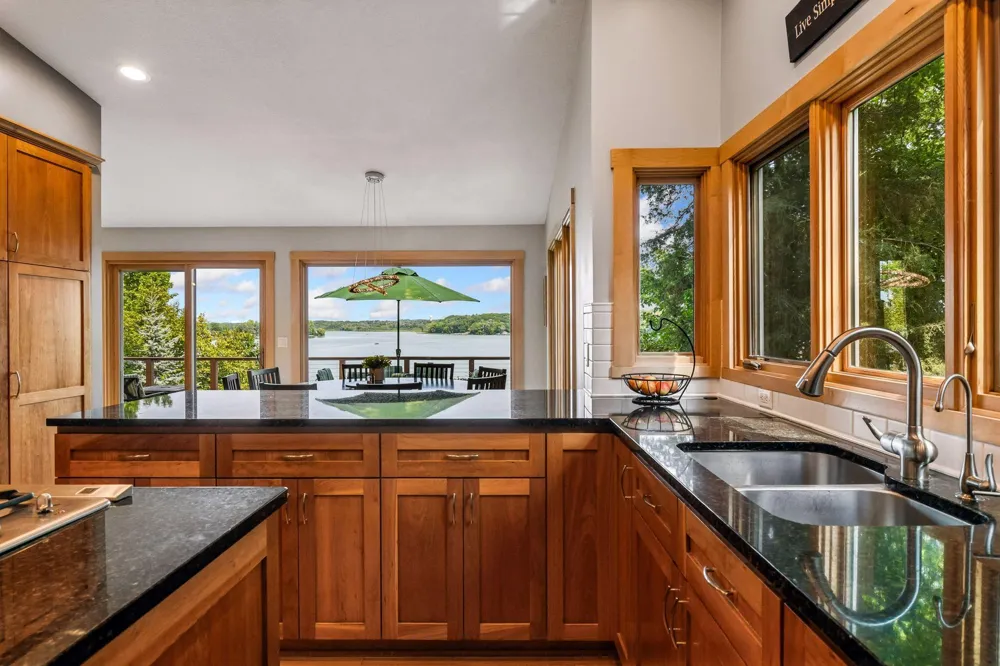 3890 Lone Cedar Lane Chaska, MN 55318