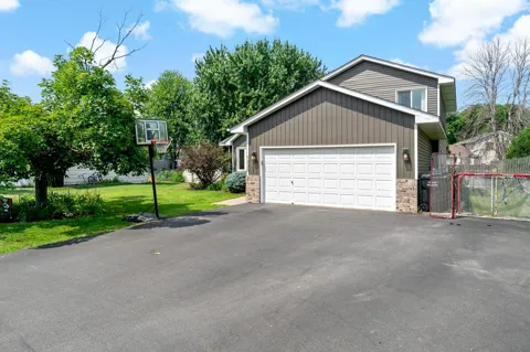 1228 Heritage Drive