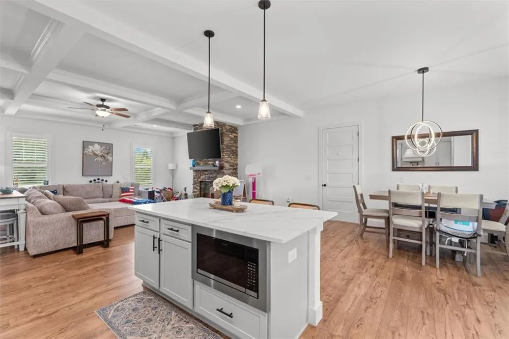 1303 Sandhill Hickory Level Road Carrollton, GA 30116
