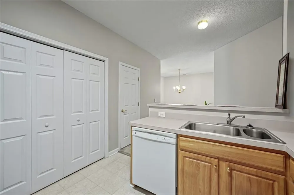 124 CAMRY LANE Grayson, GA 30017