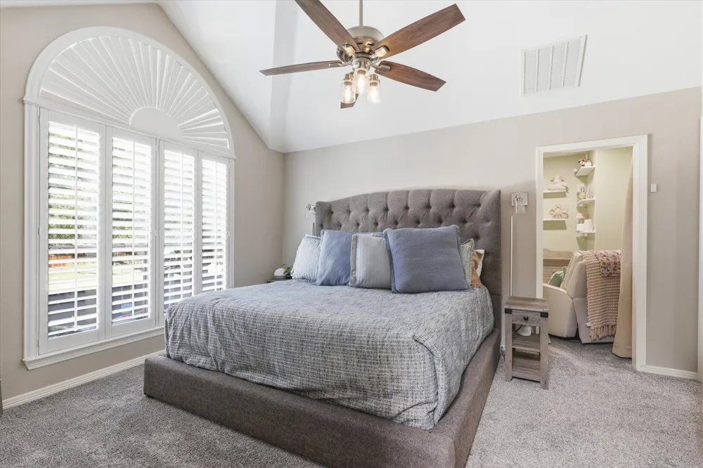 4055 Briarbend Road Dallas, TX 75287