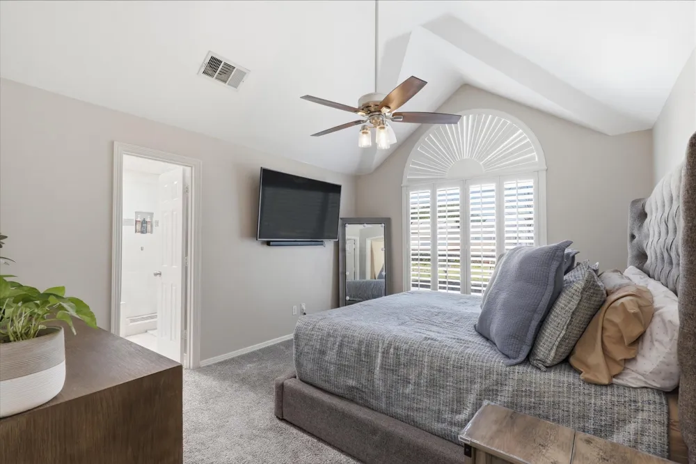 4055 Briarbend Road Dallas, TX 75287
