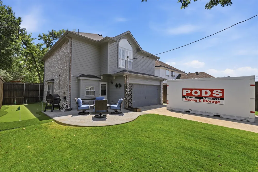 4055 Briarbend Road Dallas, TX 75287