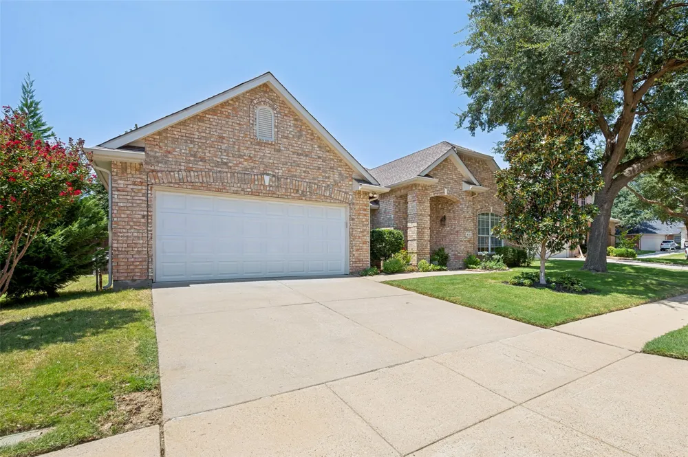 415 Patricia Lane Highland Village, TX 75077